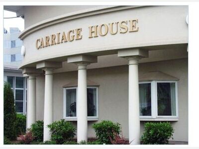 The Carriage House offers comfortable and affordable accommodations.