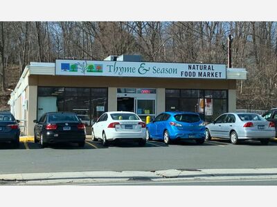 Thyme & Season offers catered vegan meals.