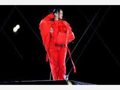 Rihanna performed an explosive 12-song set at Superbowl LVII on February 12, 2023.