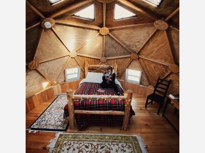 Relax and Connect with Nature at a Minimal Airbnb