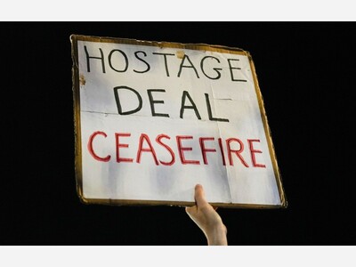  Gaza truce to start at 7 AM on Friday . 