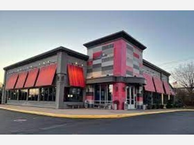 TGI Fridays in Hamden has closed, the company confirmed. 