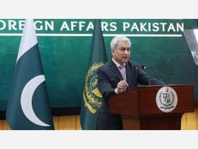 Pakistan is ready to host talks between the US and Iran.