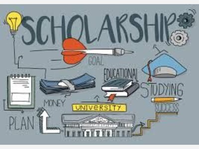 The Seinfeld Scholarship Program is a college access initiative established in 2000 by comedian Jerry Seinfeld and his family.